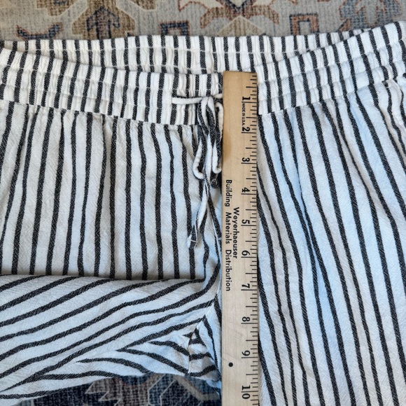 Old Navy Linen Blend Mid-Rise Cropped Striped Pull On Pants Women’s Size Small - Picture 12 of 13